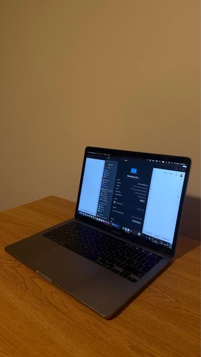 MacBook Pro 13  (2020)