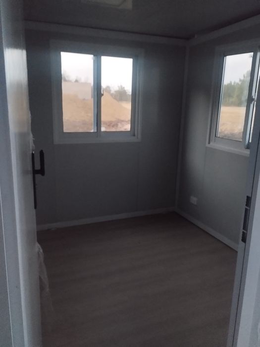 Casa pré- fabricada com terreno rustico