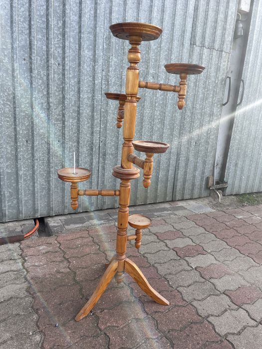 Kwietnik drewniany