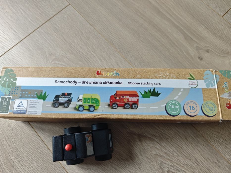 Drewniana układanka klocki samochody