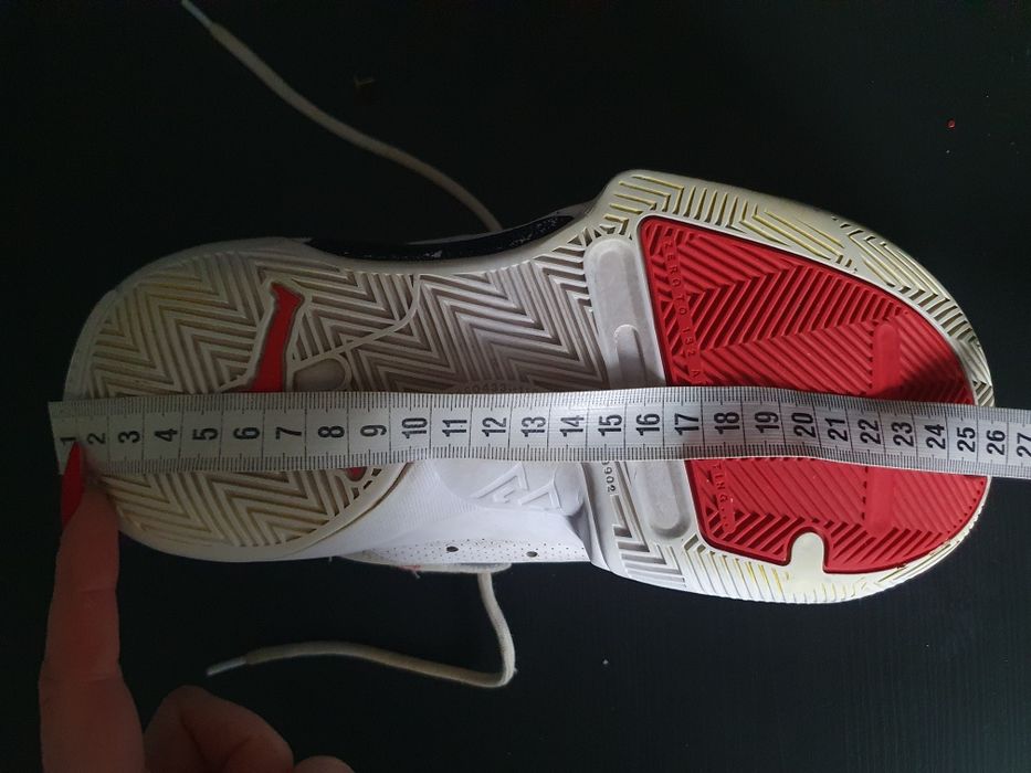 Кроссовки  для баскетбола