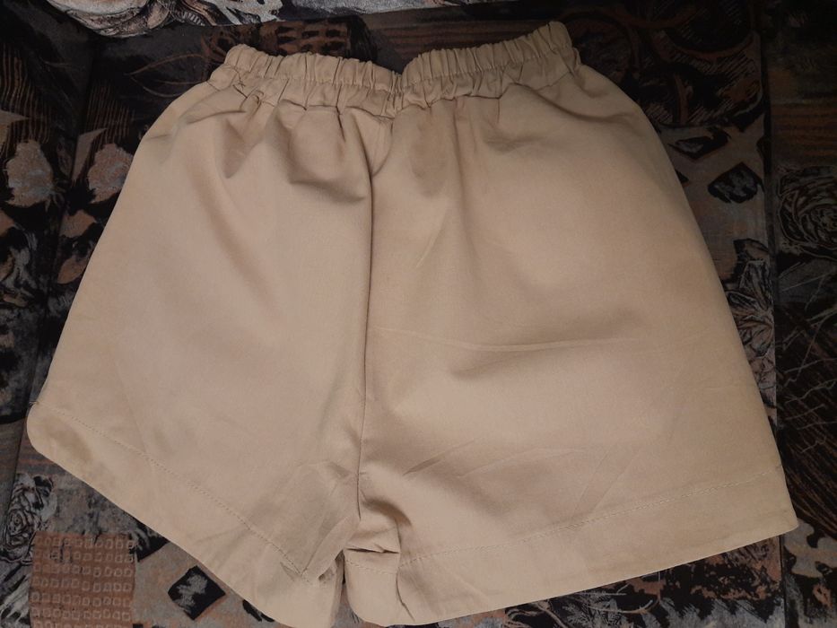Шорти жіночі бежеві