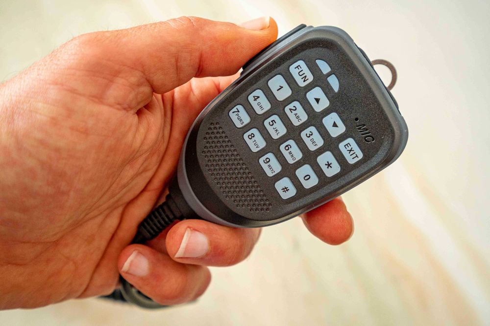 Radio amador movel hiroyasu IC-980 pro, Novo.