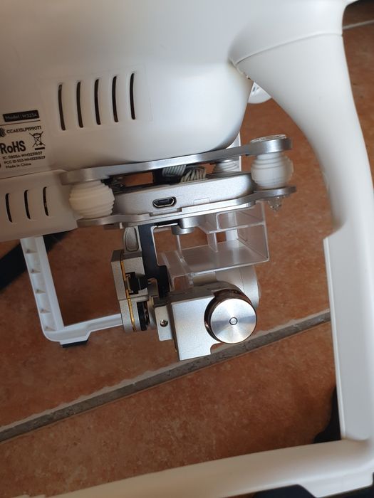 Drone DJI Phantom 3 Pro com mala