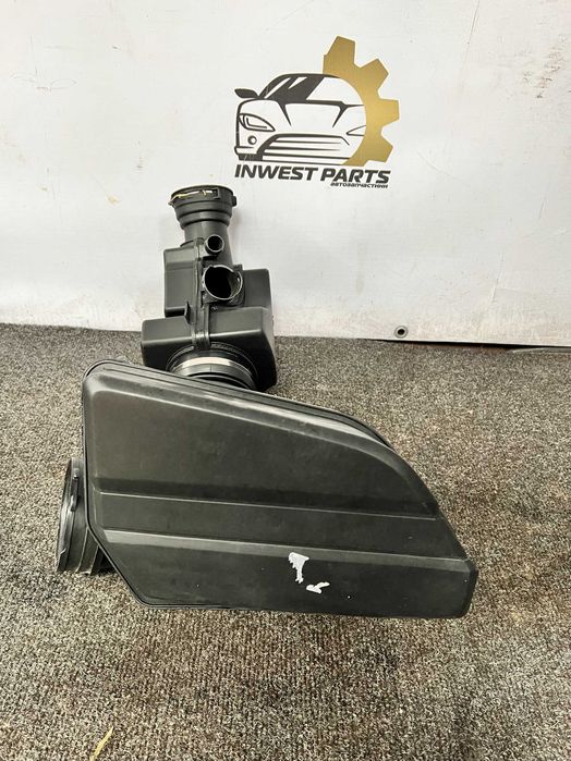 Bmw G20 g22 G26 G42  2.0 Корпус Фільтра Резонатор Патрубок повітряний