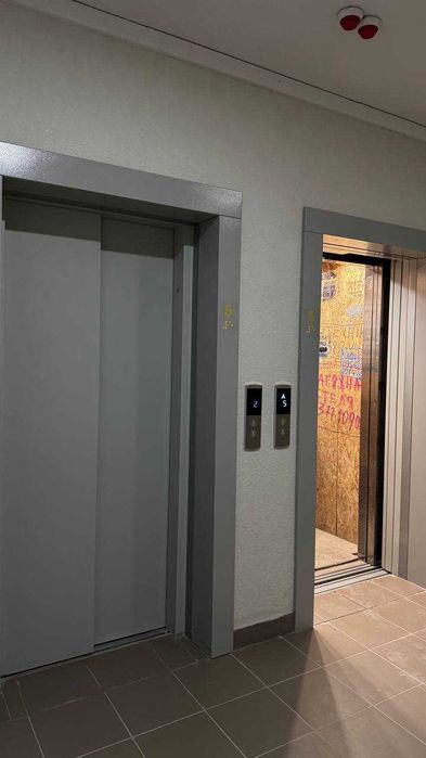 Продаж!!! 2-кімнатна квартира Варшавський 2 поверх 5 перепоступка