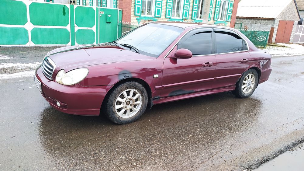 Хюндай     Соната .