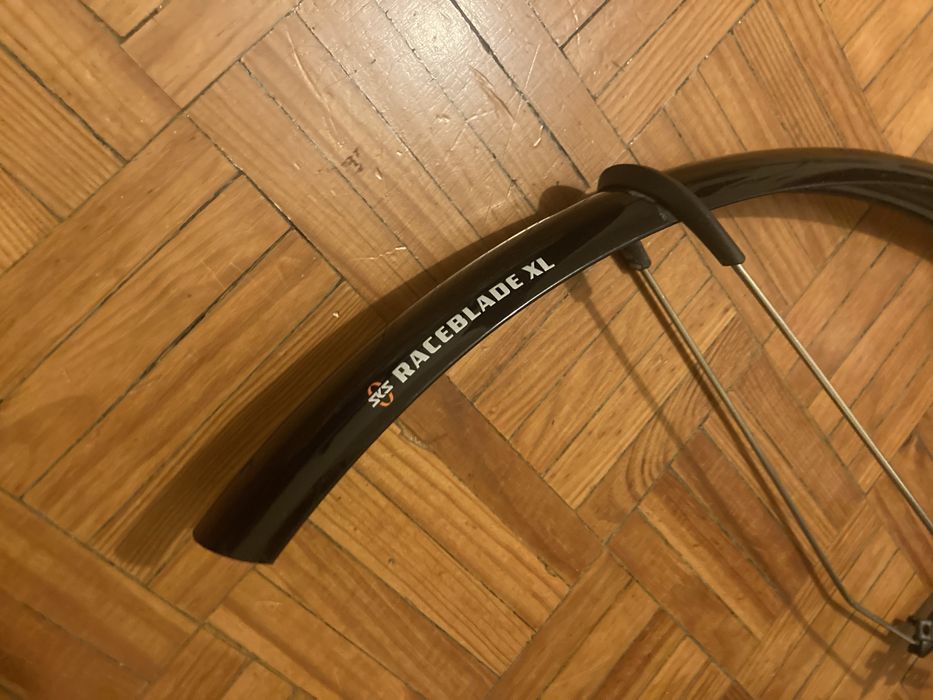 Suporte malas ZEFAL Raid (universal) + pára-lamas SKS Raceblade XL