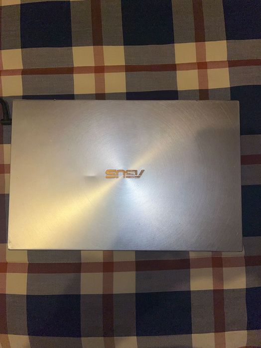 Asus zenbook UM431D (notebook)