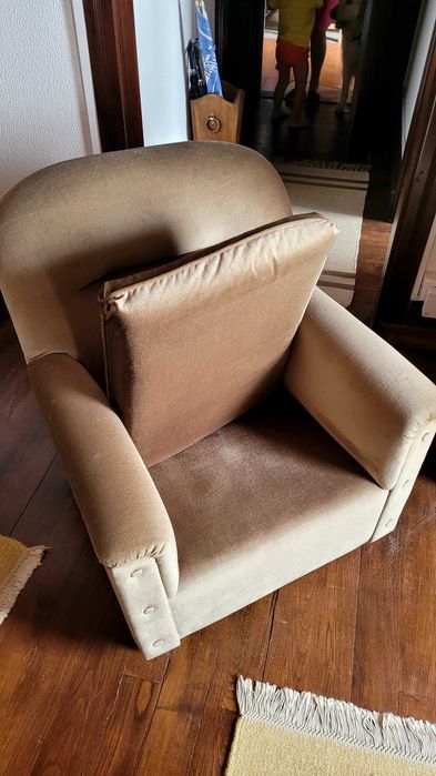 2 Sofás individuais como novos