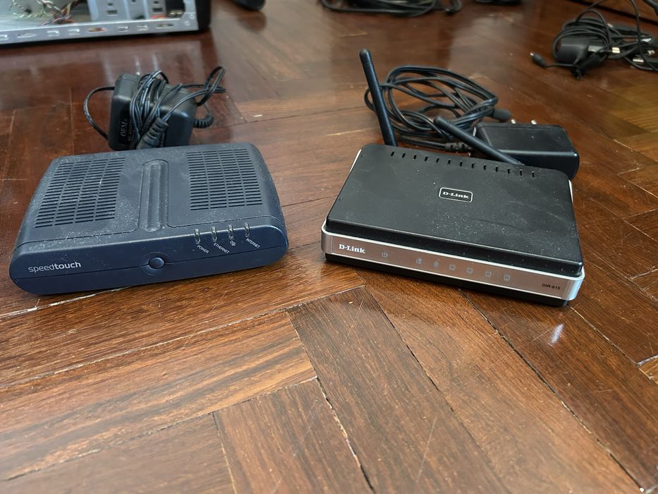 Dois rooters/modems434644703133706240