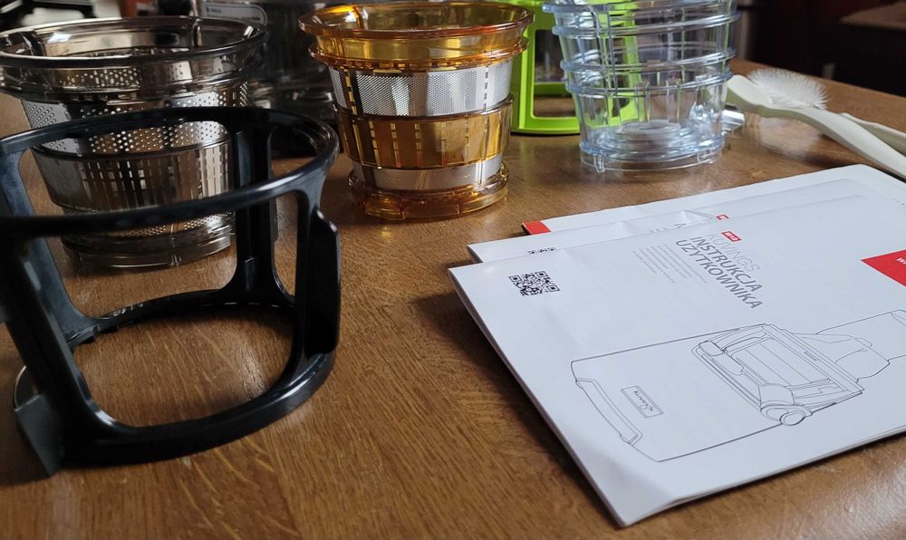 Wyciskarka wolnoobrotowa do soków Kuvings EVO820 Plus Grafit Gwarancja