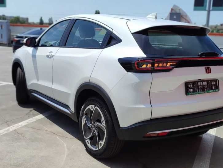 Honda MN-V чверть передня, задня , є все до MNV
