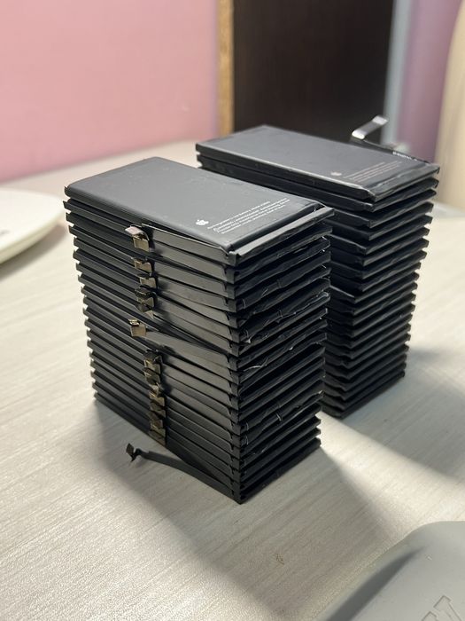 Оригінальні б.у АКБ iPhone 13 Ціна за  20 шт. Гроші на ЗСУ.