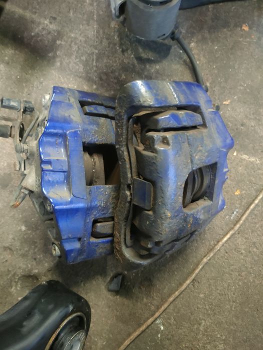 Audi S4 A4 B7 B6 A3 GTI hamulce zaciski jarzma swap 345 zacisk 981 982