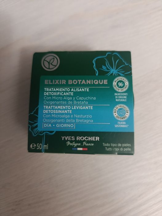 Розгладжуючий денний крем з детокс-ефектом Yves Rocher Elixir Botanique 50 мл
