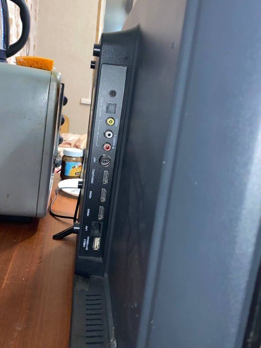 Телевизор Liberton android TV