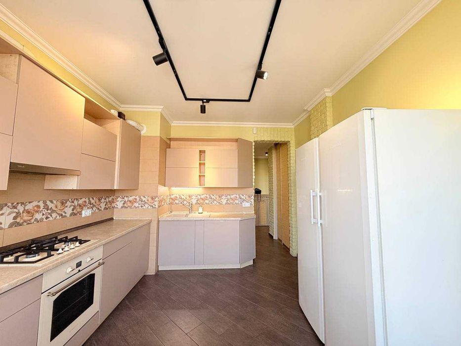 Продаж 3 кімнатної квартири в ближньому центрі міста по вул Лінкольна