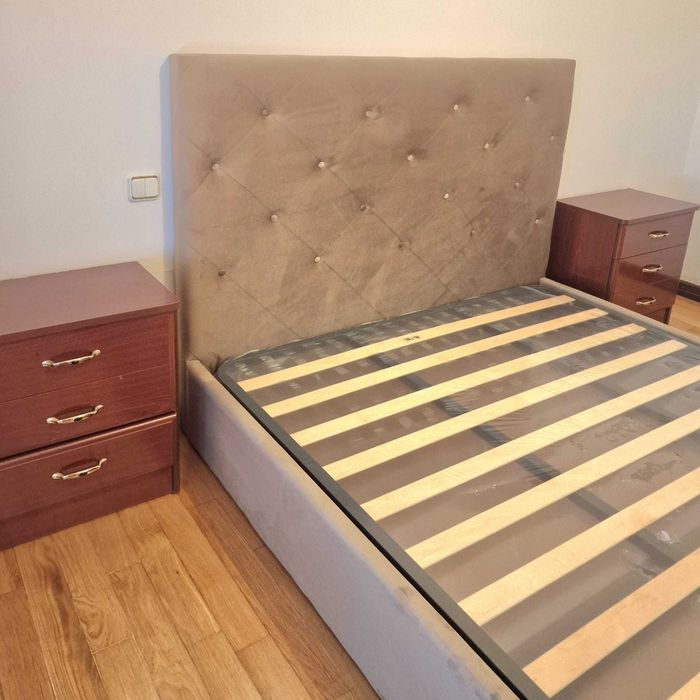 Camas De Casal Estofadas Top de Gama 190x140m Estrado Incluído 199€ !!
