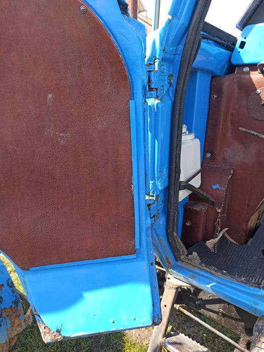 Трактор МТЗ 80 Білорус