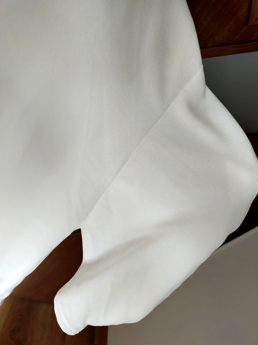 Bluzka z bufiastymi rękawami