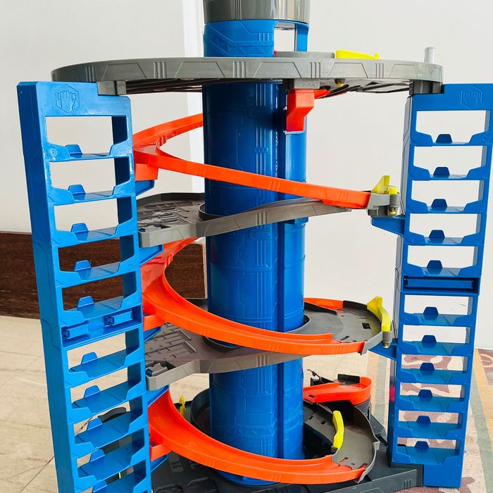 Hot Wheels Mega Garage