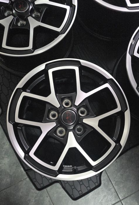 Nowe oryginalne  felgi 17 cali jeep wrangler / grand cherokee
