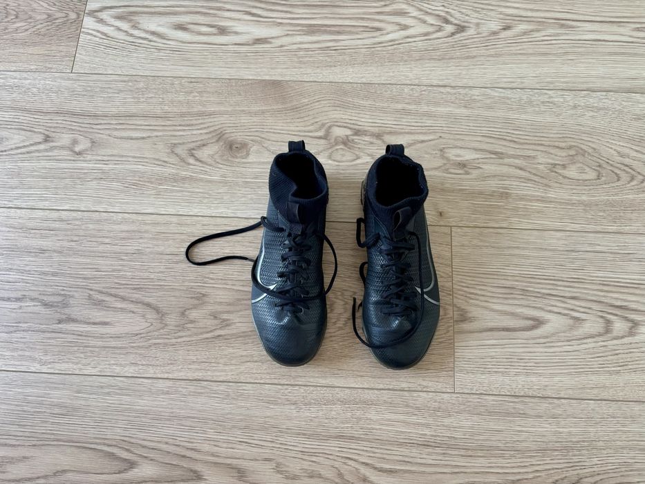 Buty piłkarskie turfy Nike Mercurial Superfly 7 Academy TF – Rozmiar 35