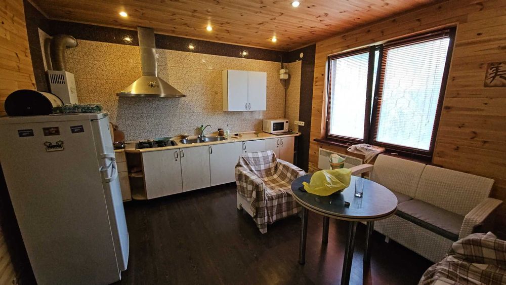 Цікавий будинок в селі Сулимівка Яготинська ОТГ - є відеоогляд