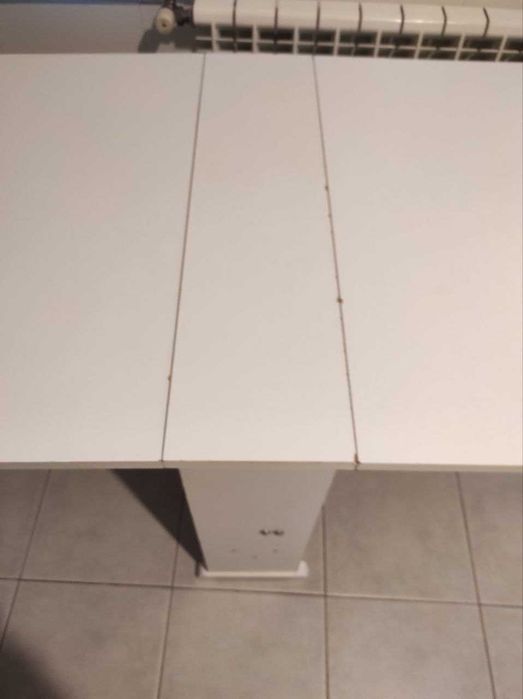 Mesa de cozinha dobrável