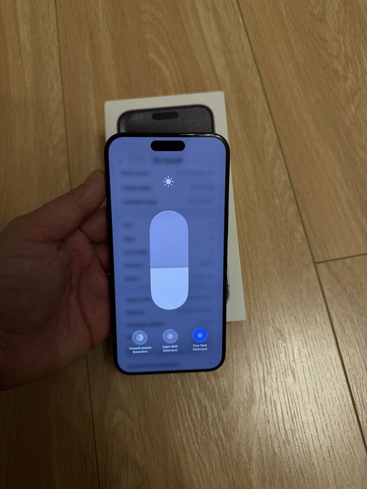 Iphone 15 Pro Max 256gb Neverlock фіз сім  95%стан батареї