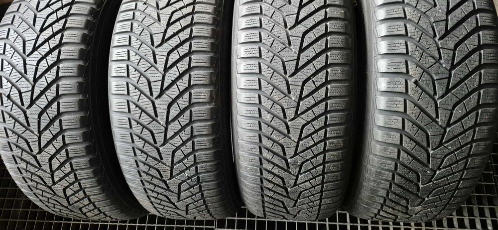 YOKOHAMA WINTER V 905   235/55R17