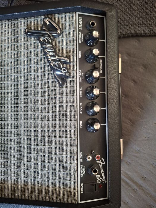 Amplificador Fender Frontman 15 G