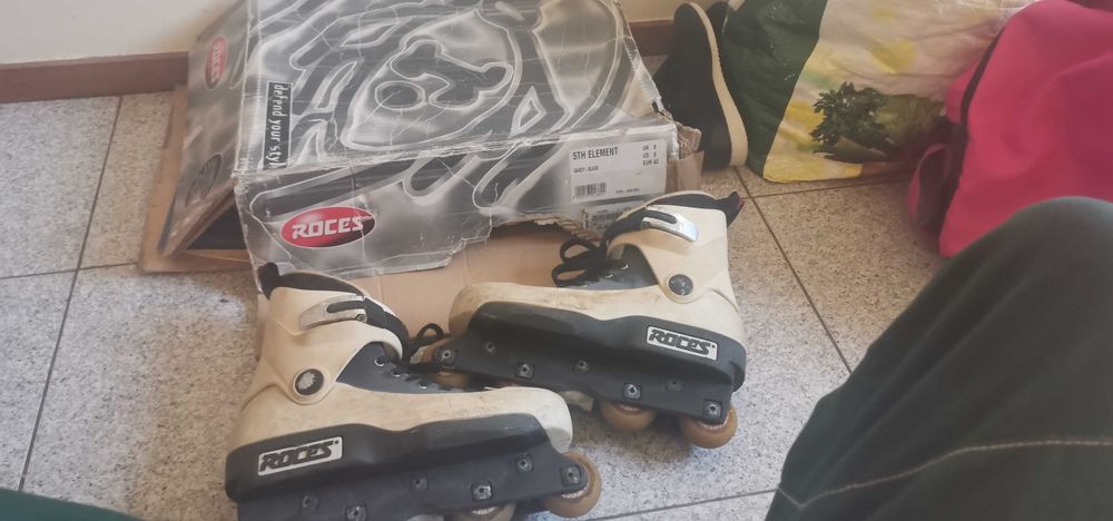 Patins usados com pouco uso ainda tem chaves e parafusos novos