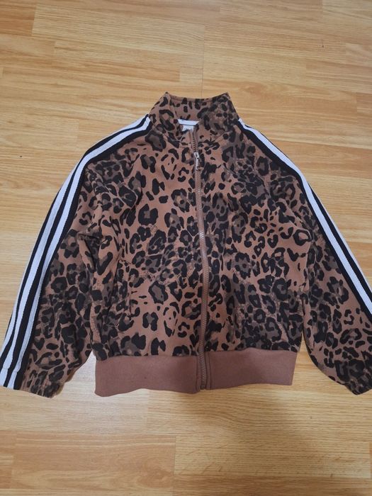 Продам дитячий костюмчик