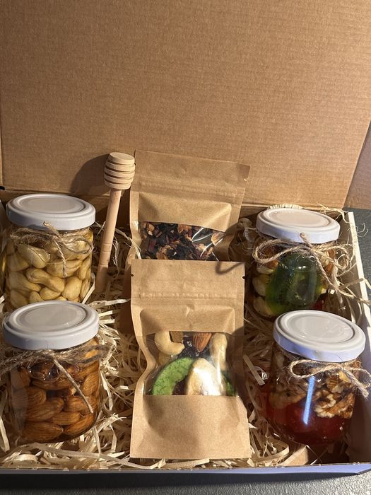 Бокс подарунковий з медом