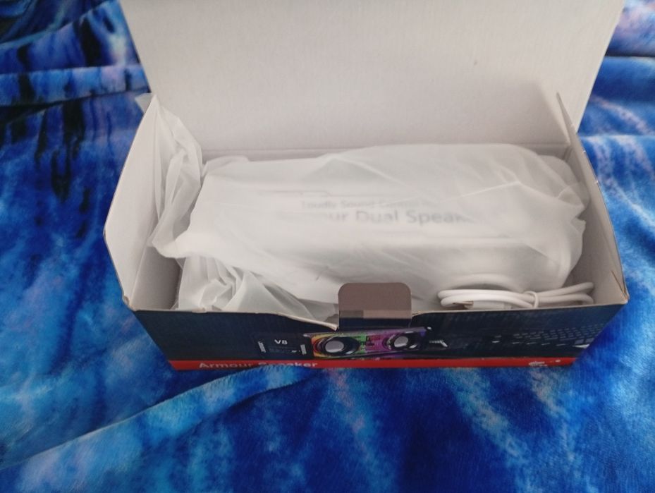 Coluna Bluetooth nova