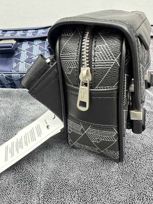 Bolsas lacoste .