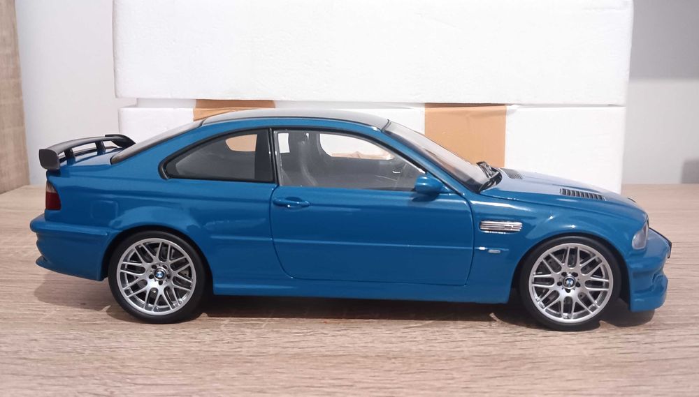 Miniatura kyosho 1/18