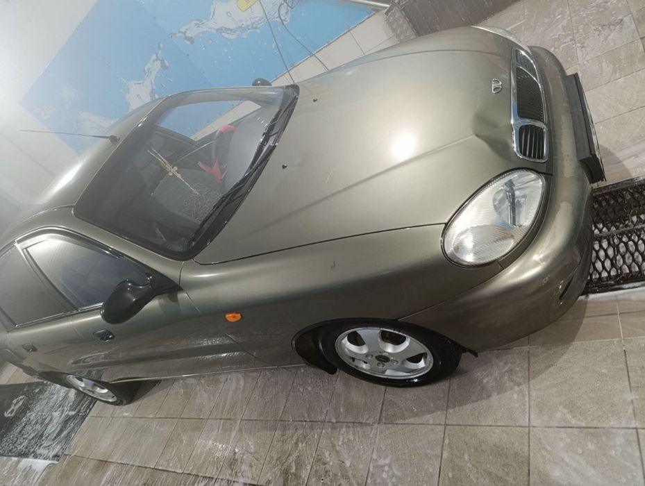 Автомобіль Део сенс