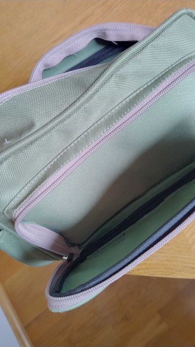 Listonoszka / praktyczna torebka / kolor khaki
