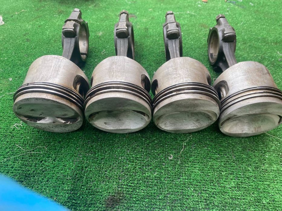 ПОШТУЧНО Поршня Ваз 2108 21083 1,3 1,5 1,6 8кл Стандарт А1 з шатунами