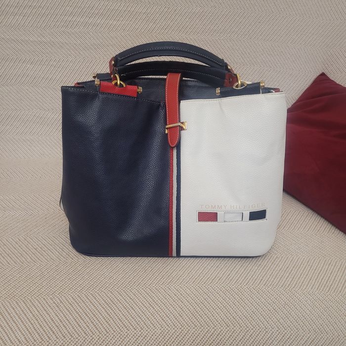 Sprzedam torebkę tommy hilfiger