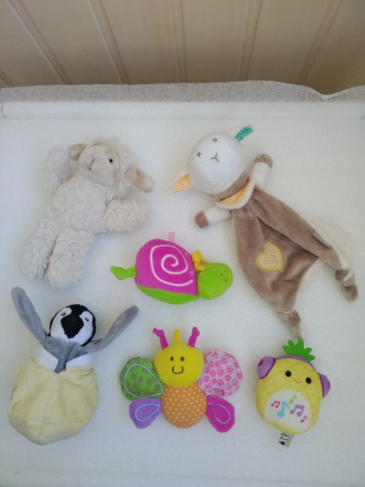 Игрушки для Собак мелких ,средних пород и Кошек