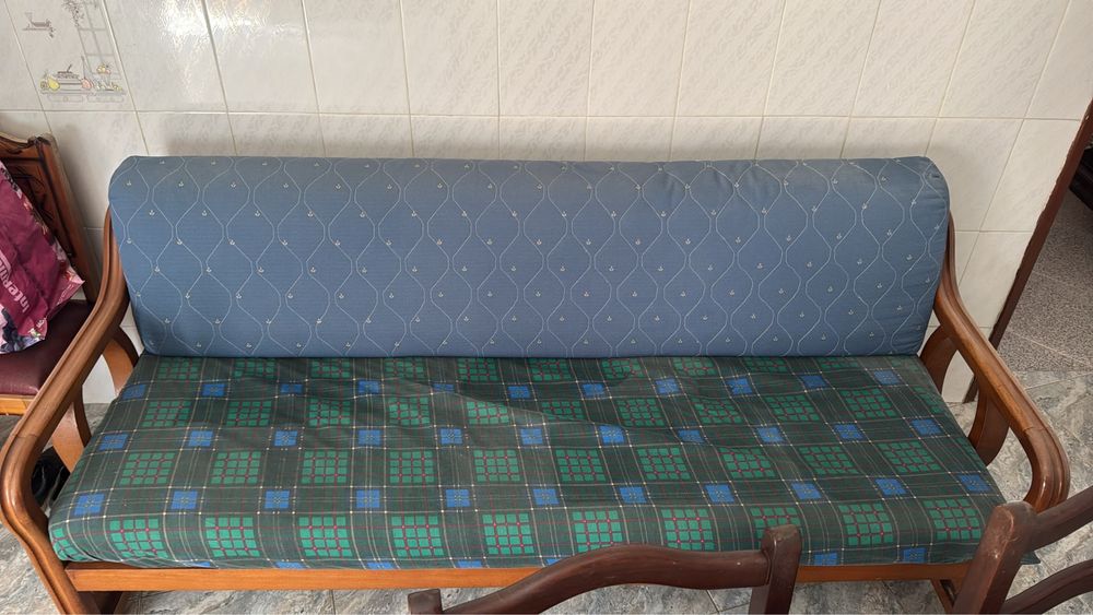 Sofá Cama em madeira