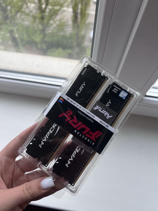 Оперативная память Kingston HyperX Fury DDR4 16GB (2x8GB)