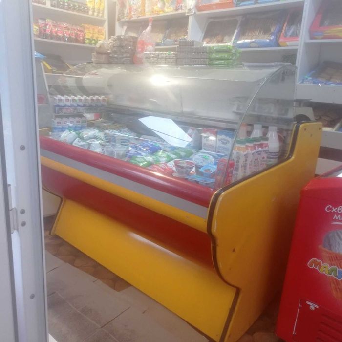 Холодильная витрина