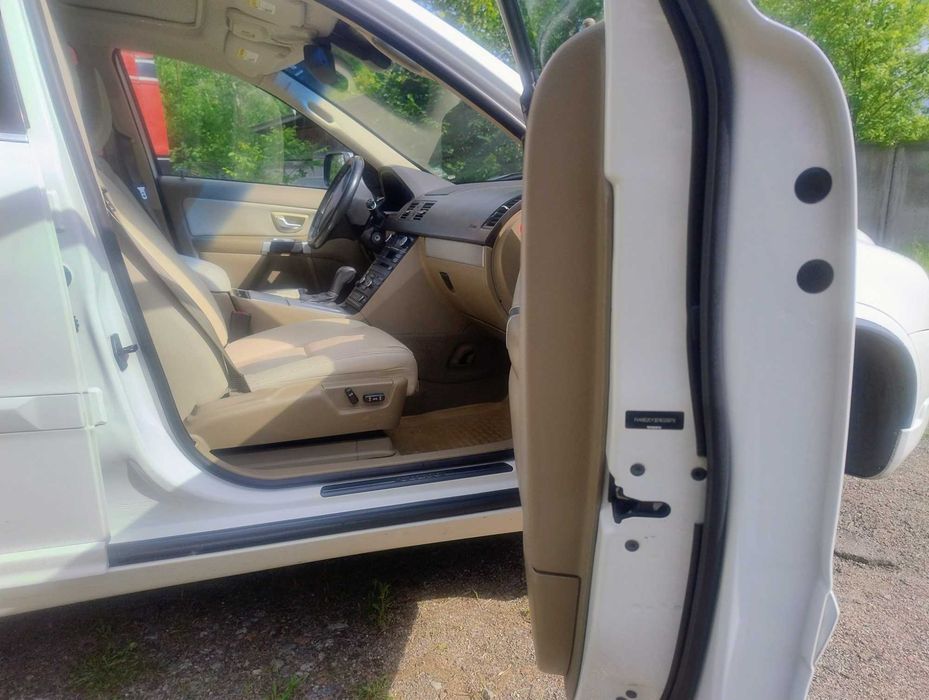 VOLVO ХС 90  7 місць