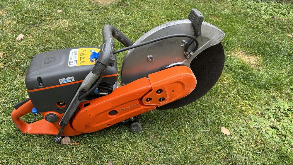 Pila spalinowa do ciecia betonu kostki Husqvarna K770 tarcza 350 mm