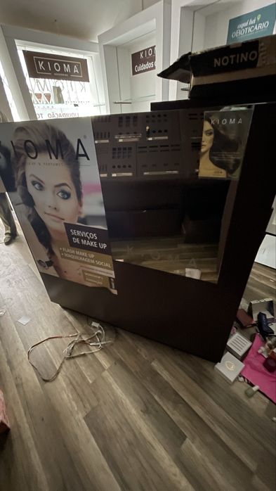 Movel balcao com arrumacao